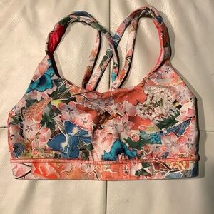 Lululemon sports bra